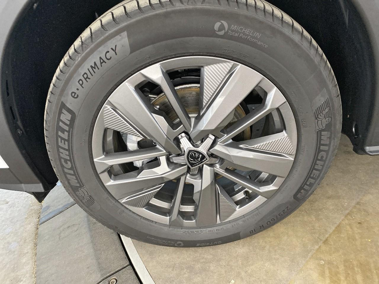 Peugeot 5008 hybrid 145 ch e-dcs6 allure — photo 11