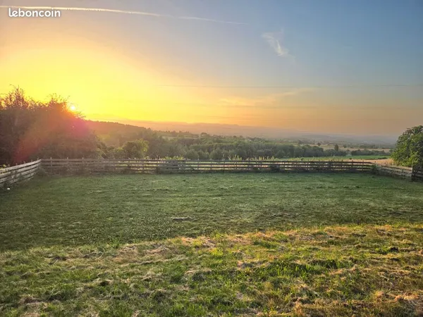 Terrain à bâtir de 701m² - Bas Chatanay (ECHALAS)
