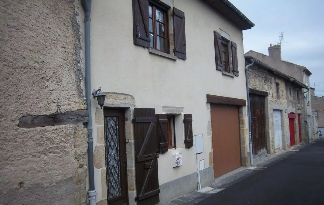 Photo 1