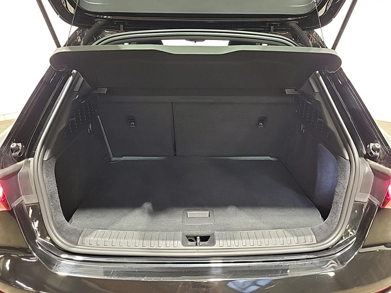 Audi A3 a3 sportback 40 tfsie 204 s tronic 6 design luxe — photo 14