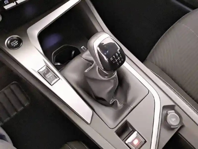 Peugeot 308 puretech 130ch s&amp;s bvm6 — photo 16