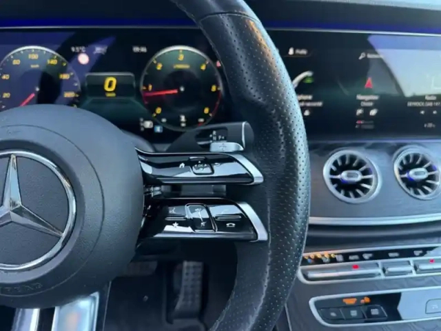 Mercedes Cla 220 d amg line — photo 24