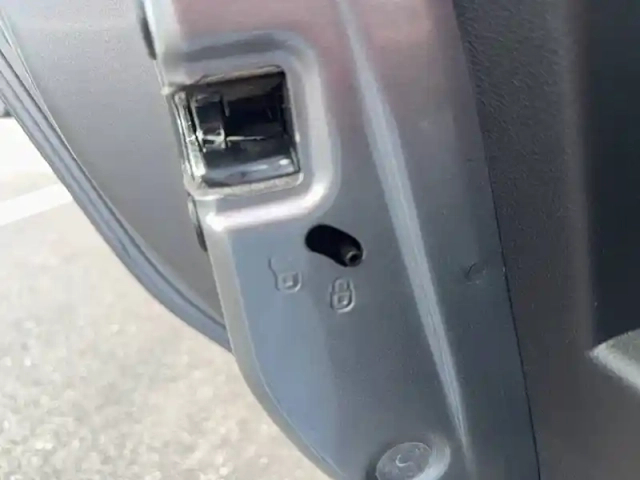 Dacia Sandero eco-g 120 auto — photo 15