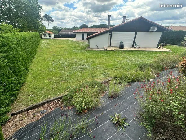 Maison en fond d'impasse