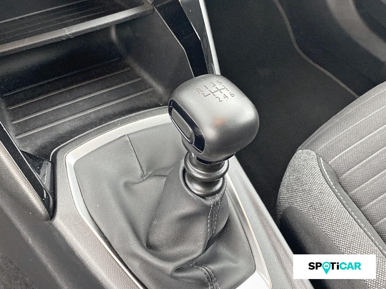 Peugeot 2008 1.2 puretech 100ch s&s style — photo 14