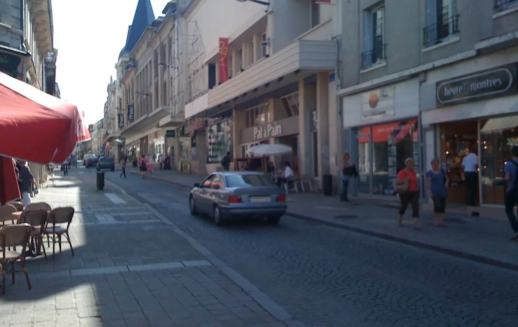 Photo 1