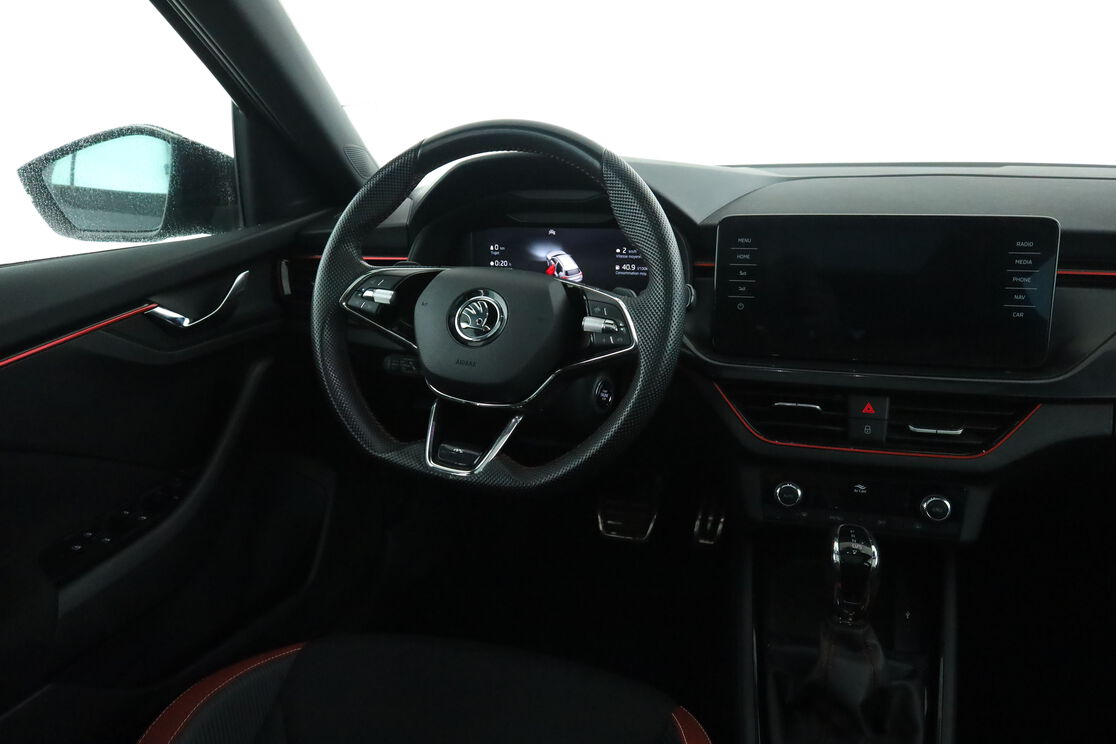 Skoda Kamiq 1.0 TSI Evo Monte-Carlo DSG7 — photo 12