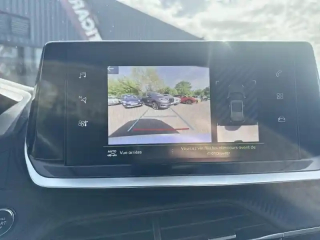 Peugeot 2008 puretech 100 s&amp;s bvm6 allure pack — photo 26