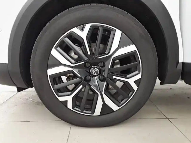 Citroën C4 hybride 136 e-dcs6 — photo 13
