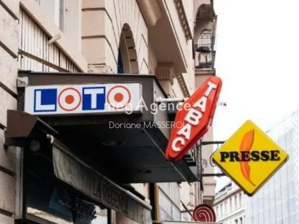A VENDRE : TABAC - PRESSE - FDJ - PMU AVEC LOGEMENT 110 m²