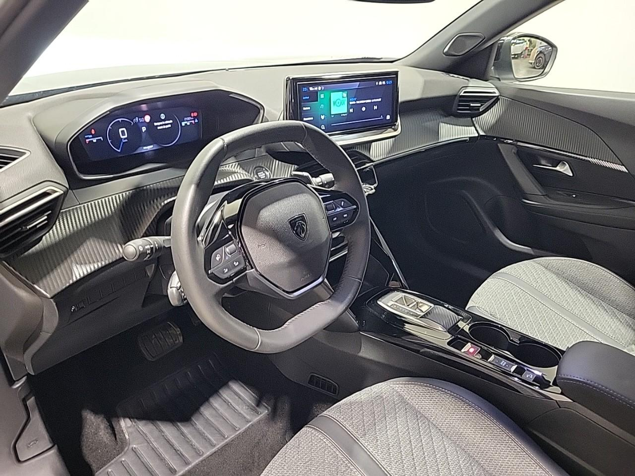 Peugeot 2008 hybrid 145 e-dcs6 allure — photo 9