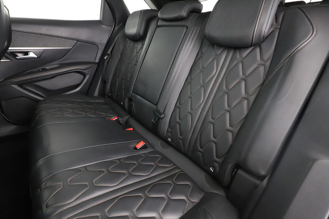 Peugeot 3008 1.6 THP GT Line EAT6 — photo 13