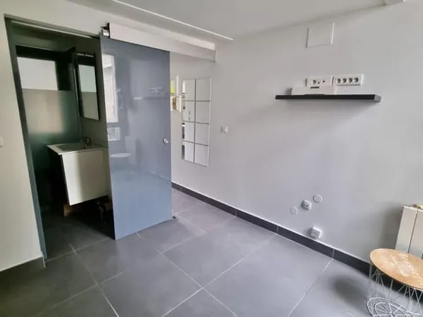Appartement Paris 2 pièce(s) 23 m²