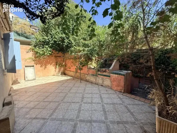 Appartement 7 pièces 220 m² à vendre à Nimes (30000)