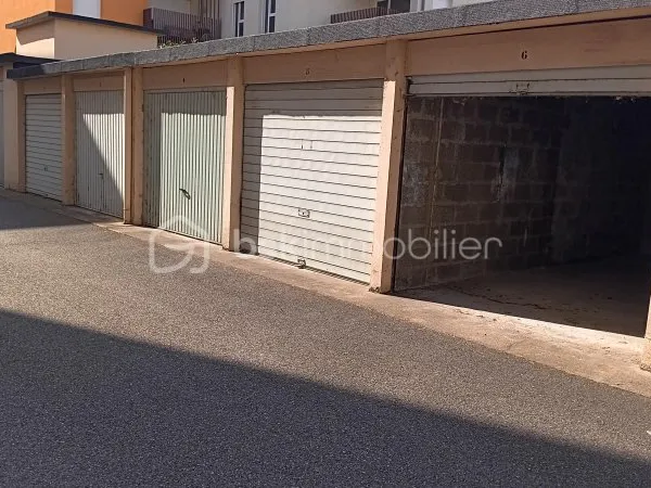Parking 13 m²