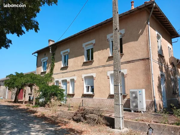 Maison dépendances vignes