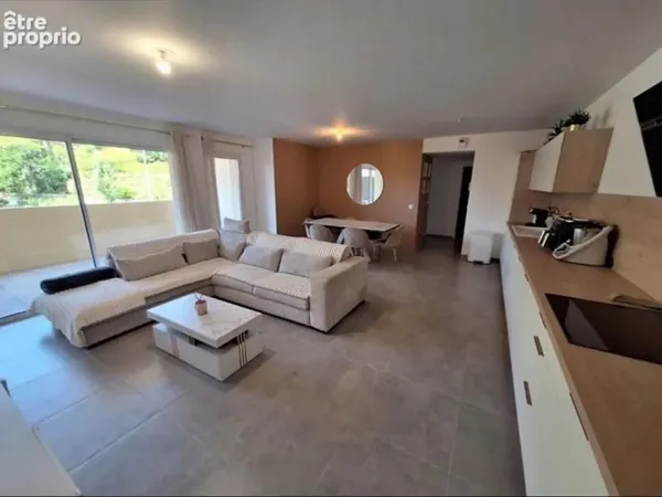Appartement t3 de 76 m² avec terrasse et stationnement