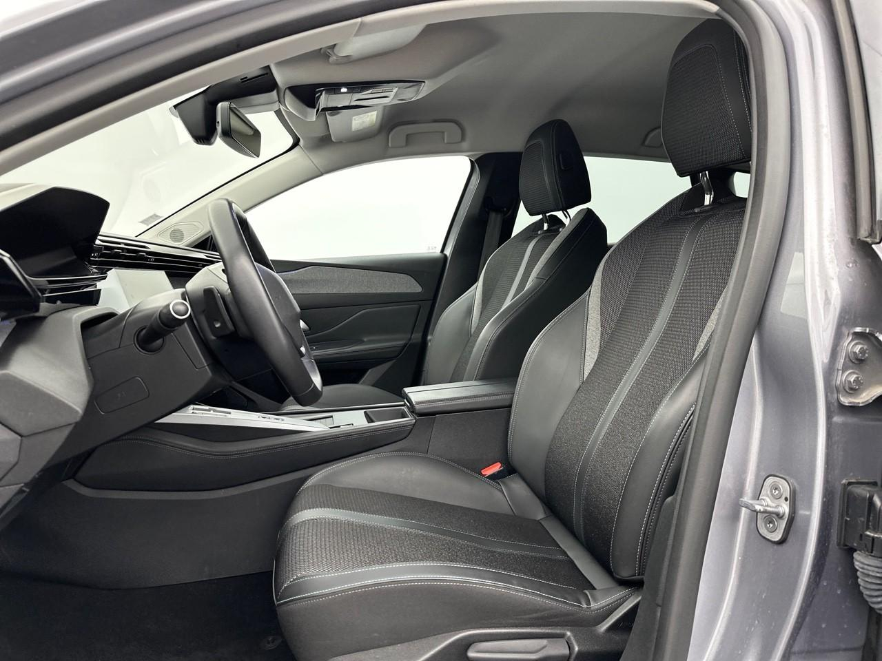 Peugeot 308 sw puretech 130ch s&s eat8 allure — photo 9
