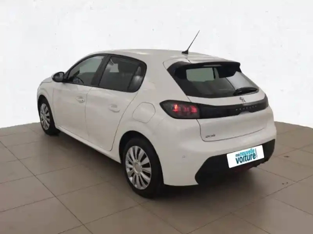 Peugeot 208 puretech 100 s&amp;s bvm6 — photo 7