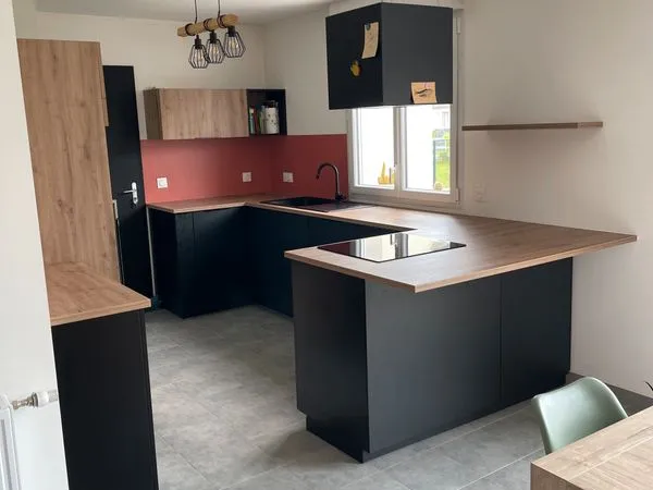 Maison 2022 - 3 chambres - DPE A - Garage et jardin clos