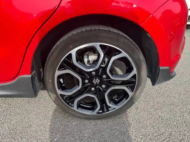 Suzuki Swift sport 1.4 boosterjet hybrid — photo 18