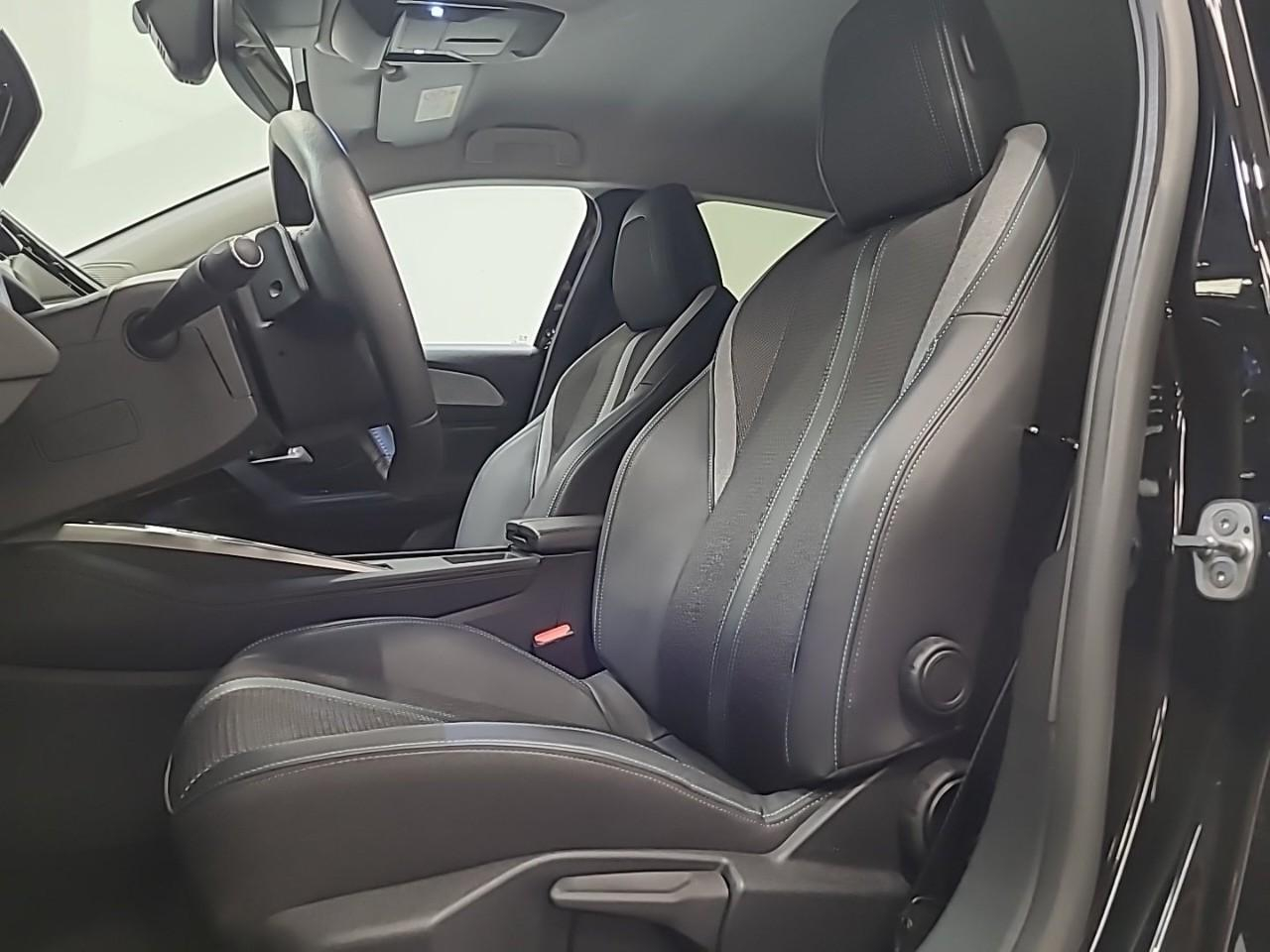 Peugeot 308 puretech 130ch s&s eat8 allure pack — photo 10