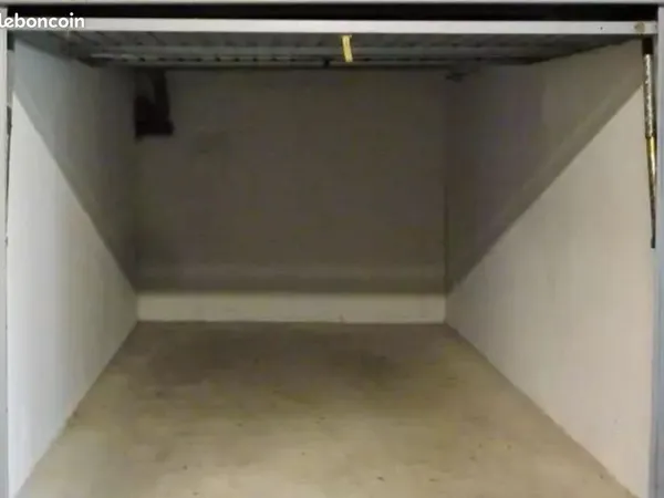 Espace de stockage sécurisé - de 1m² à plusieurs dizaines de m² - accès 24h/24
