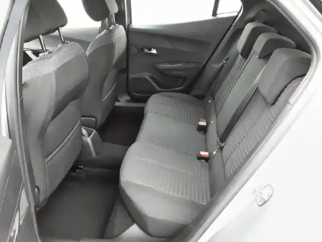 Peugeot 2008 puretech 130 s&amp;s bvm6 — photo 10
