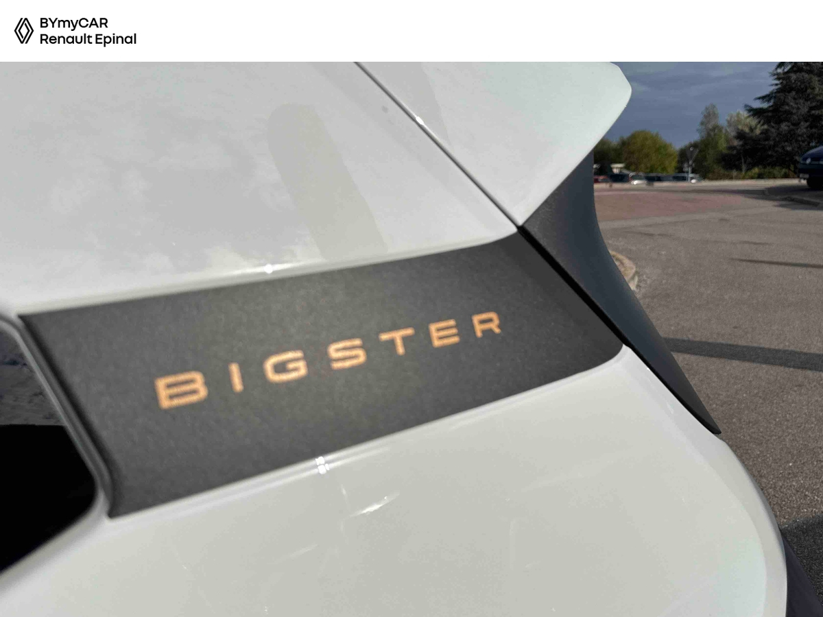 Dacia Bigster Hybrid 155 — photo 24