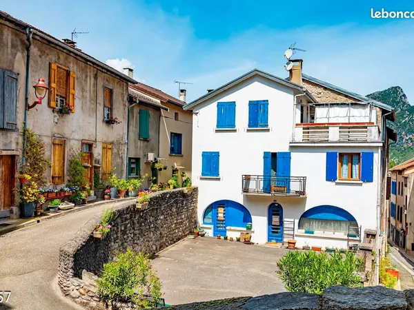 Duplex grand confort a louer pour la saison hiver