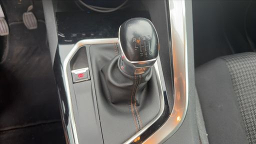 Peugeot 3008 1.2 PureTech 130 - Active – 2020 – 57608 km – Essence – Boîte Manuelle — photo 18
