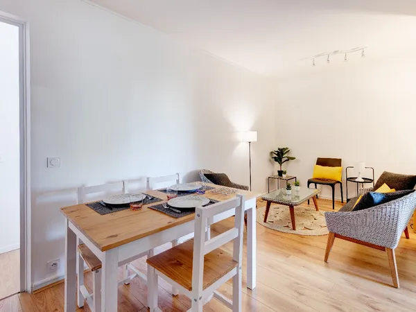 Vends appartement 85m² Bron proche université et IUT, tram à la porte