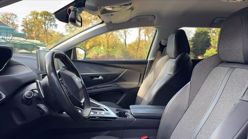 Peugeot 5008 1.5 BlueHDi 130 EAT8 - Allure – 2020 – 120169 km – Diesel – Boîte Automatique — photo 15