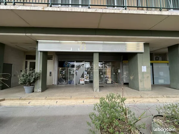 Local commercial 50 m²