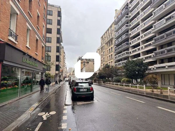 A louer Local commercial 55m² Paris