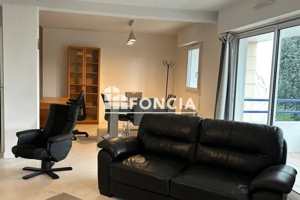 Appartement meublé 3 pièces 76 m²