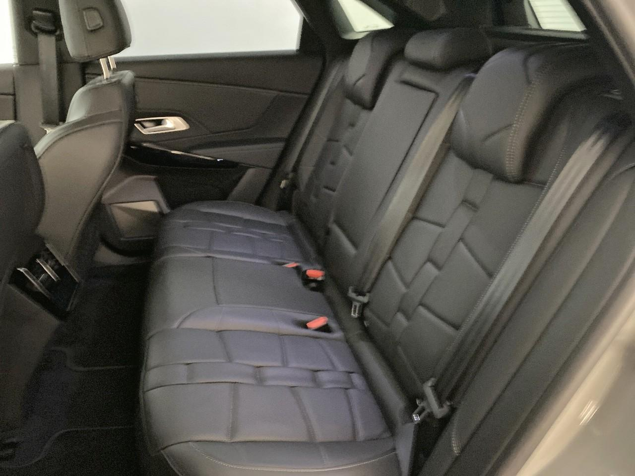 Ds Ds 7 crossback bluehdi 130 eat8 etoile — photo 10