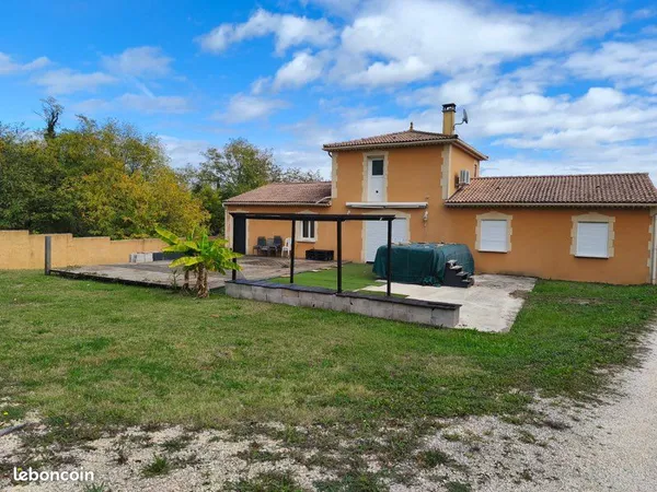 Villa meublée 180 m² (3 ch + Suite parentale) - DPE C - Impasse calme - Terrain 1000 m2