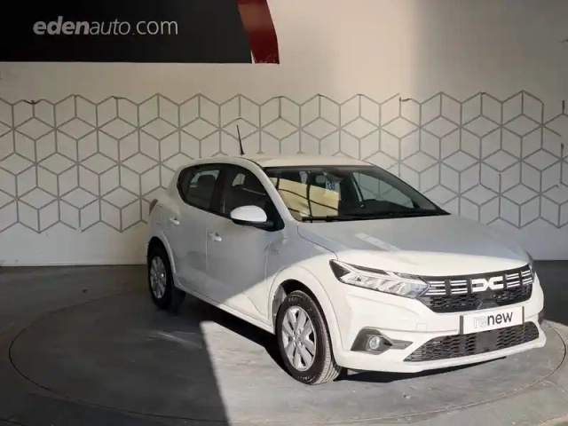Dacia Sandero tce 90 cvt — photo 6