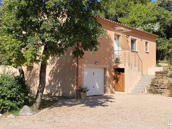 Maison à Rochegude
