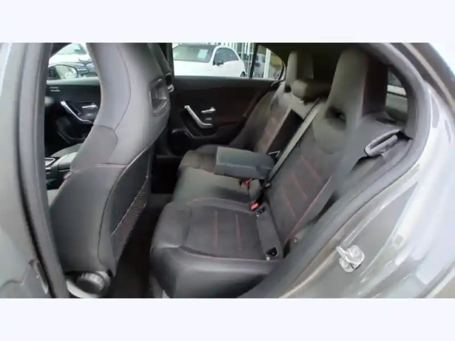 Mercedes Classe A 200 d amg line — photo 15