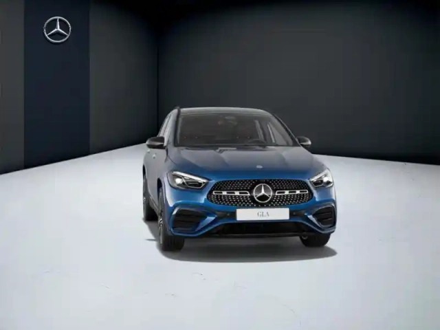 Mercedes Gla 200 d amg line — photo 12