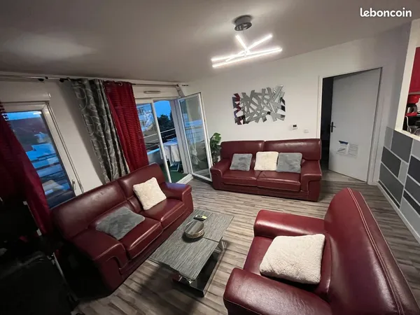 Chambre meublée 20 m² - Face gare Franconville - 700