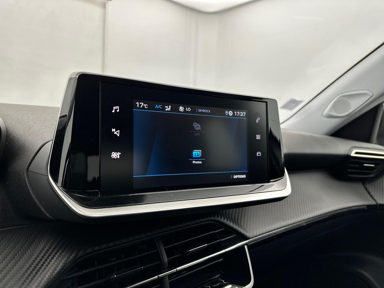 Peugeot 2008 puretech 130 s&s eat8 style — photo 24