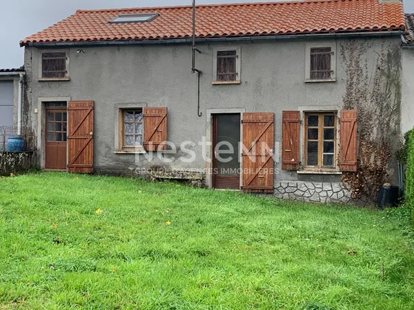 Maison à rénover dans le bourg de Chanteloup - 3 pièces avec jardin