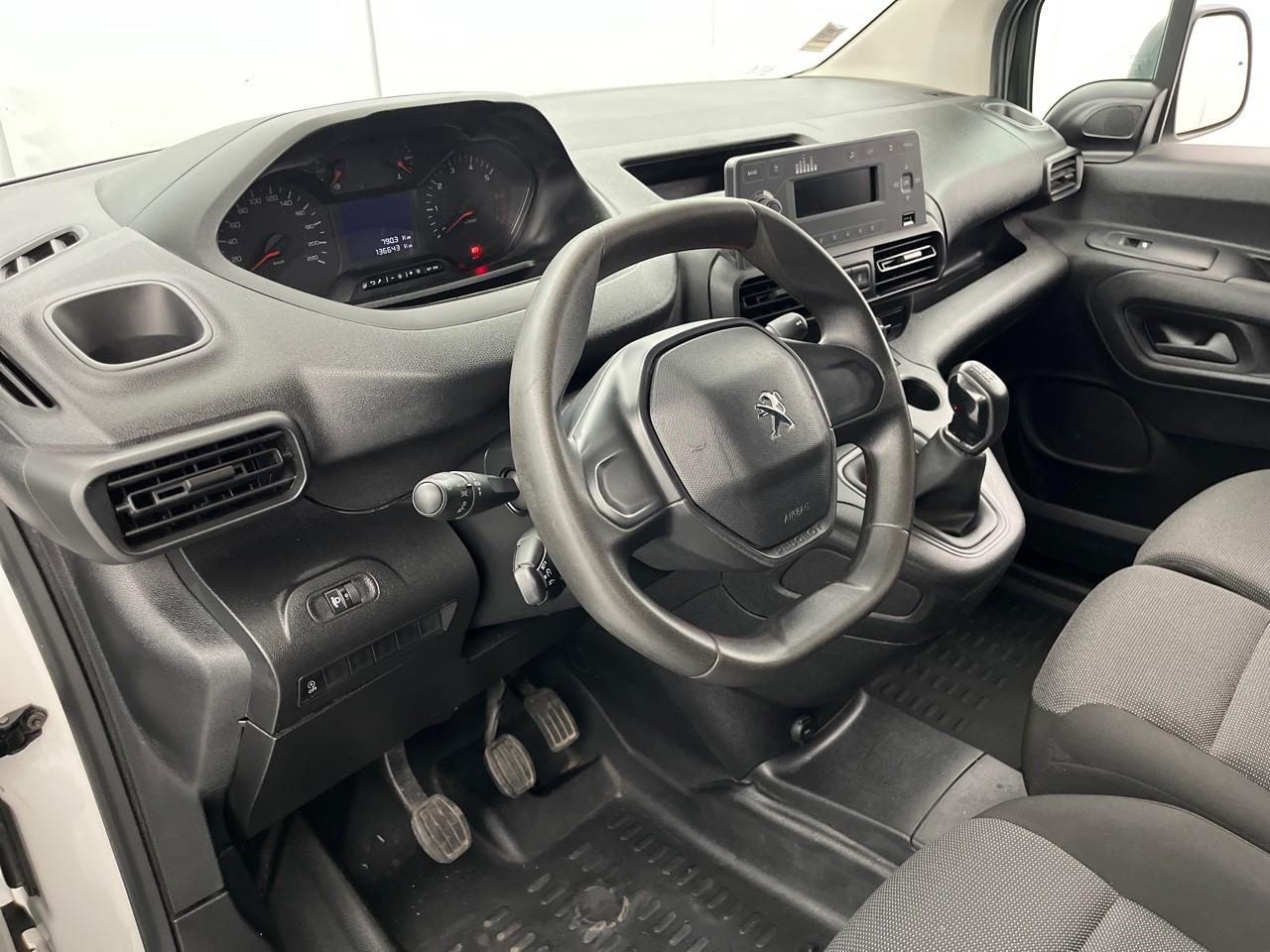 Peugeot Partner fourgon standard 1000 kg bluehdi 100 s&s bvm5 prem — photo 9