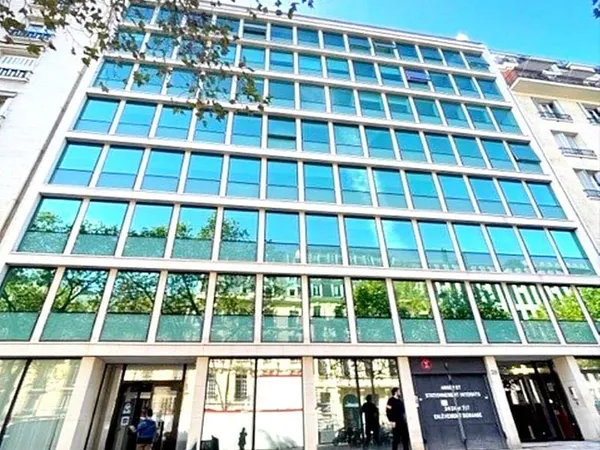 Bureau 180 m²
