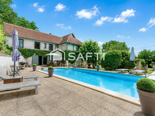 Maison de charme avec piscine aux portes de Bléré