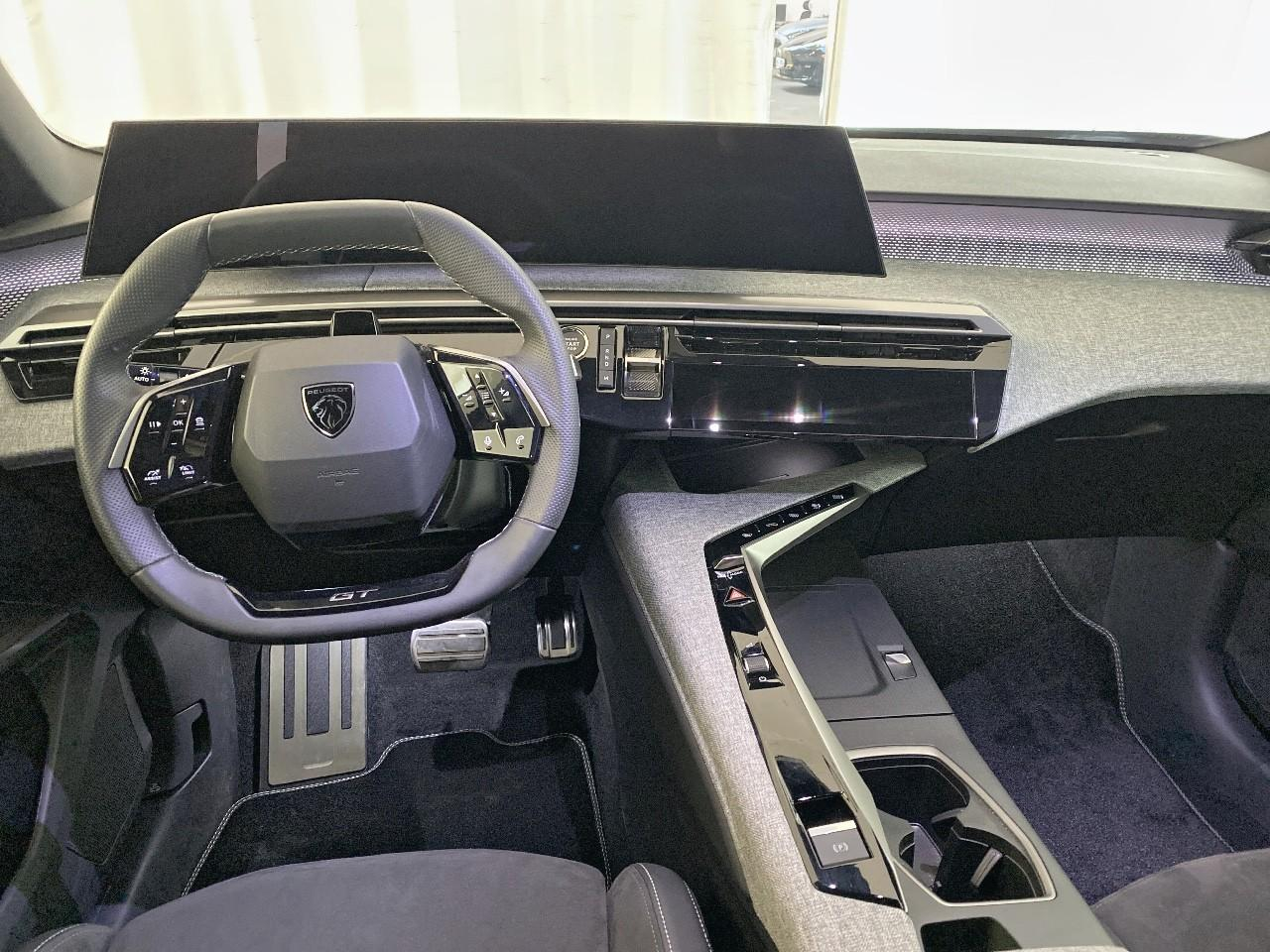 Peugeot 5008 hybrid 145 ch e-dcs6 gt — photo 8