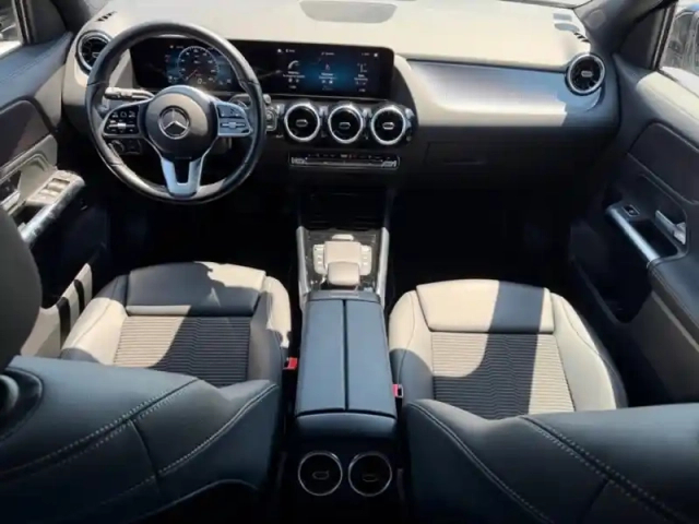 Mercedes Gla 200 d progressive line — photo 3